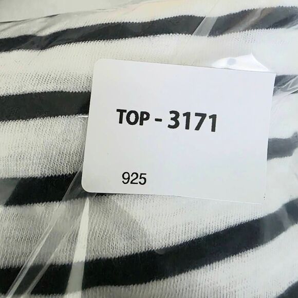 Maurices Large Black White Striped Puff Sleeve Top Women’s L - Picture 7 of 7